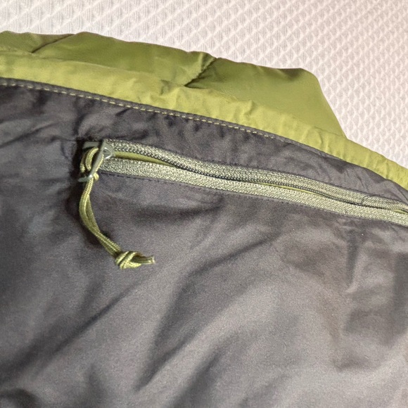 Green Hooded Down Puffer Coat - Picture 15 of 16